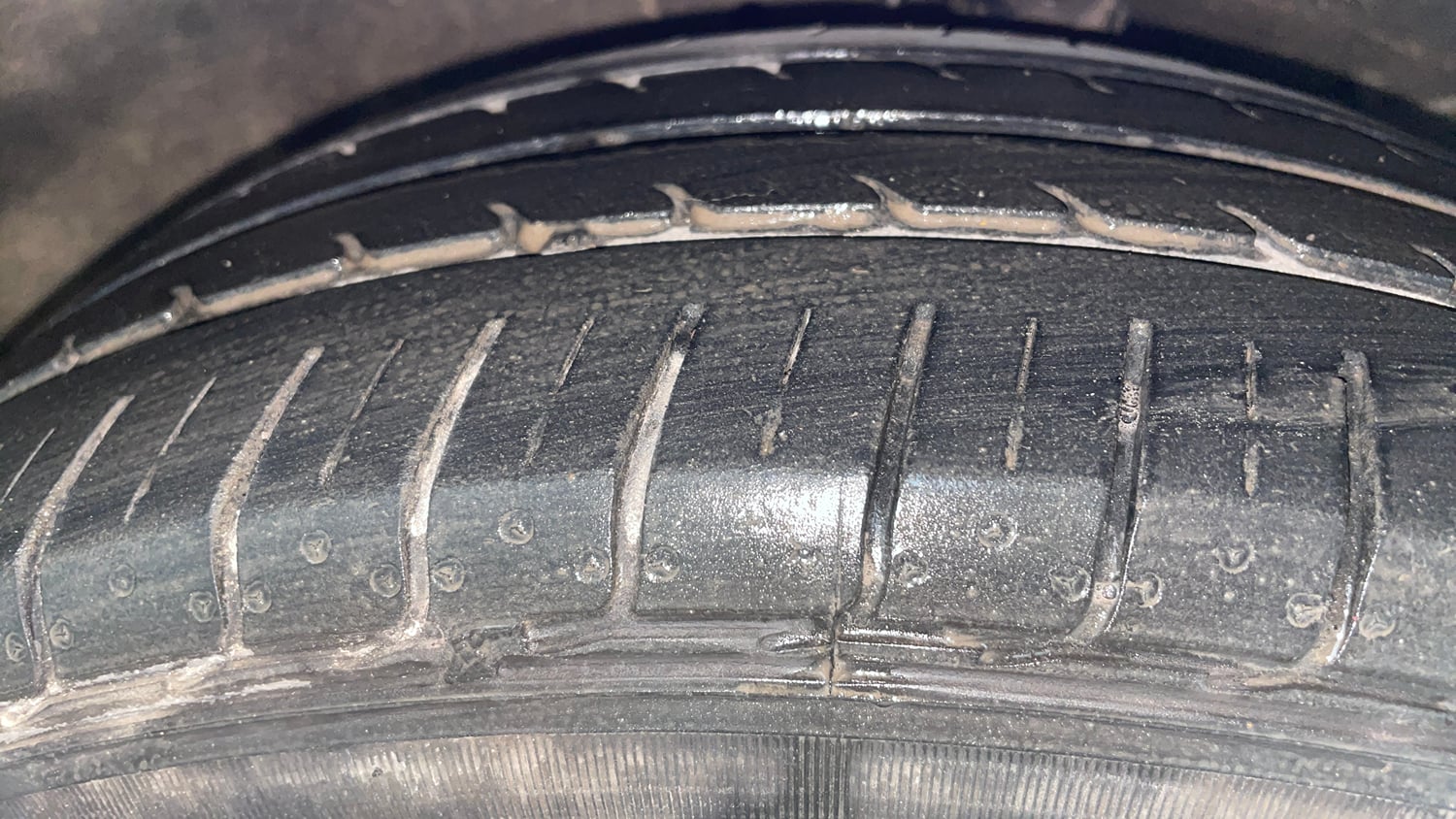 Used 2020 Maruti Suzuki Ciaz Delta Hybrid 1.5 AT Petrol Automatic tyres RIGHT FRONT TYRE TREAD VIEW