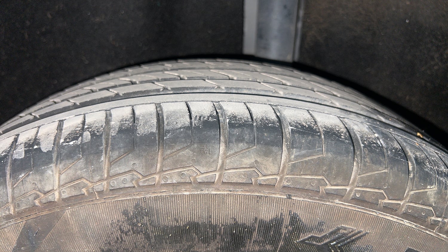 Used 2020 Ford EcoSport Trend 1.5L TDCi Diesel Manual tyres LEFT REAR TYRE TREAD VIEW