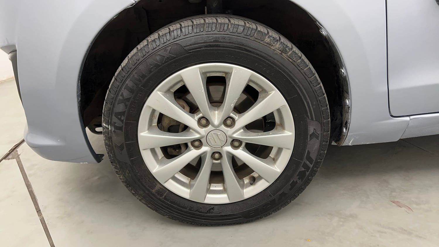 Used 2014 Maruti Suzuki Ertiga ZXi Petrol Manual tyres LEFT FRONT TYRE RIM VIEW