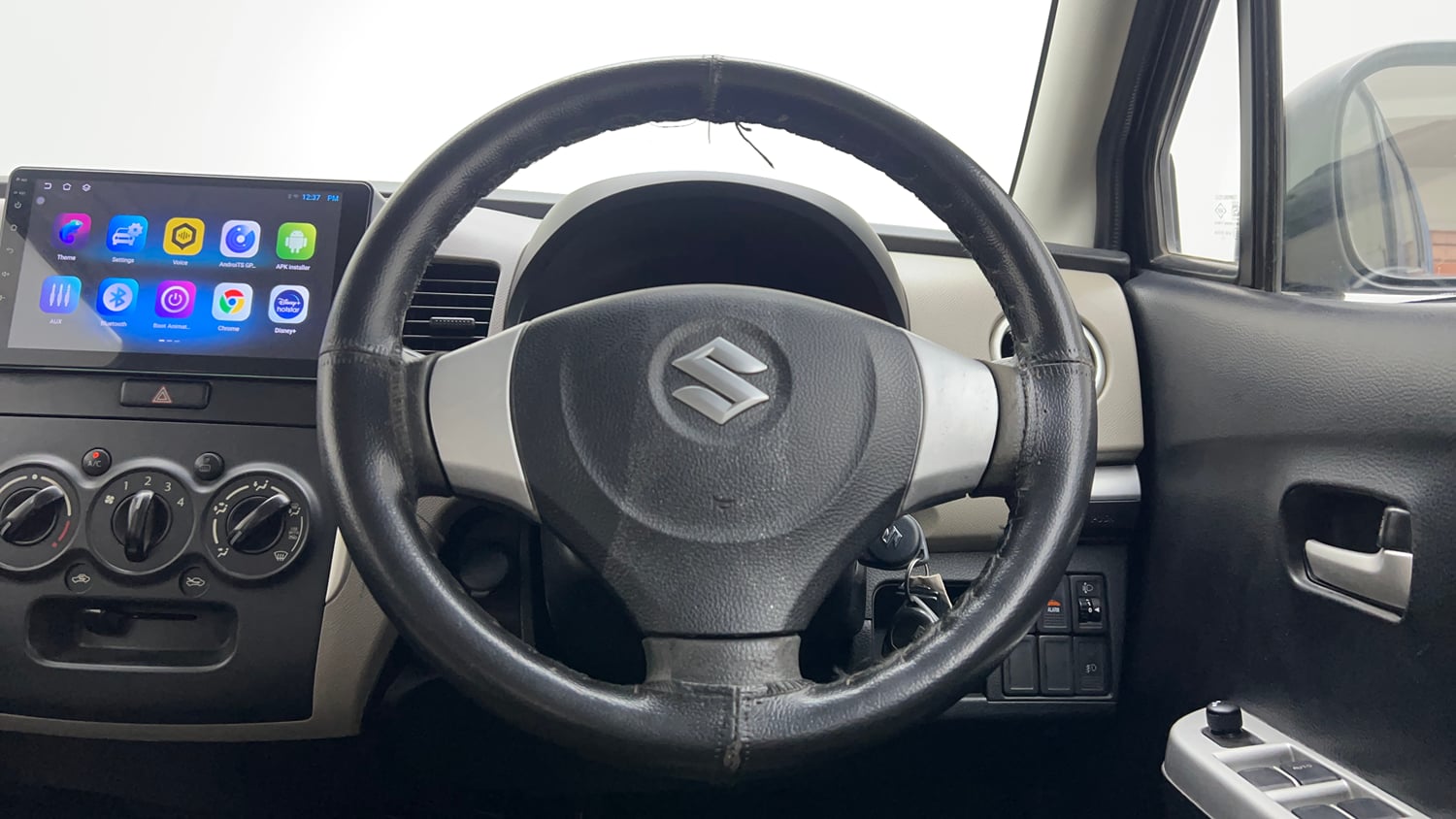 Used 2013 Maruti Suzuki Wagon R VXI Petrol Manual interior STEERING VIEW