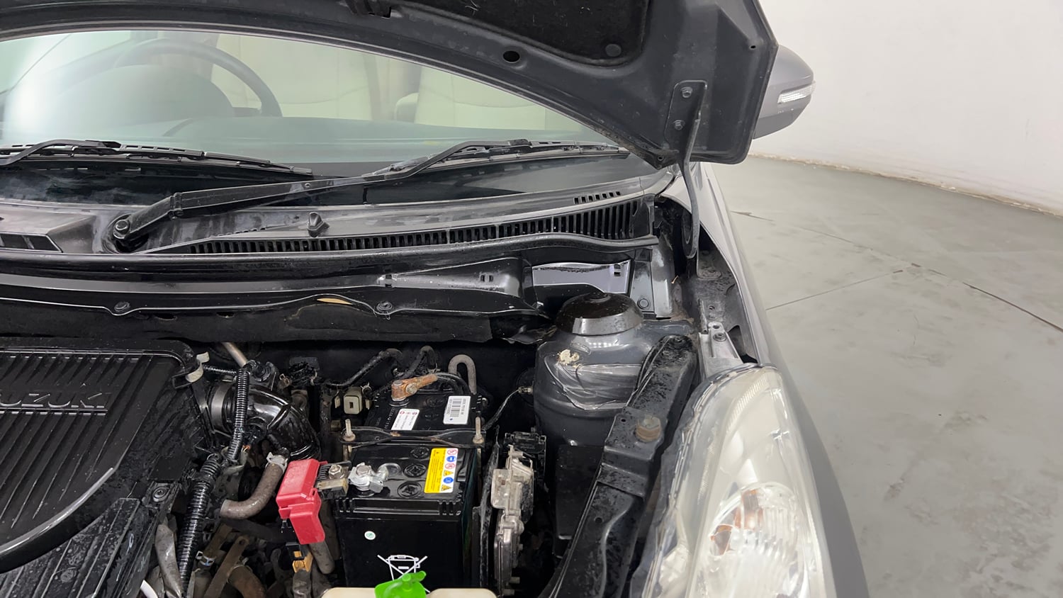 Used 2012 Maruti Suzuki Swift Dzire VXI Petrol Manual engine ENGINE LEFT SIDE HINGE & APRON VIEW