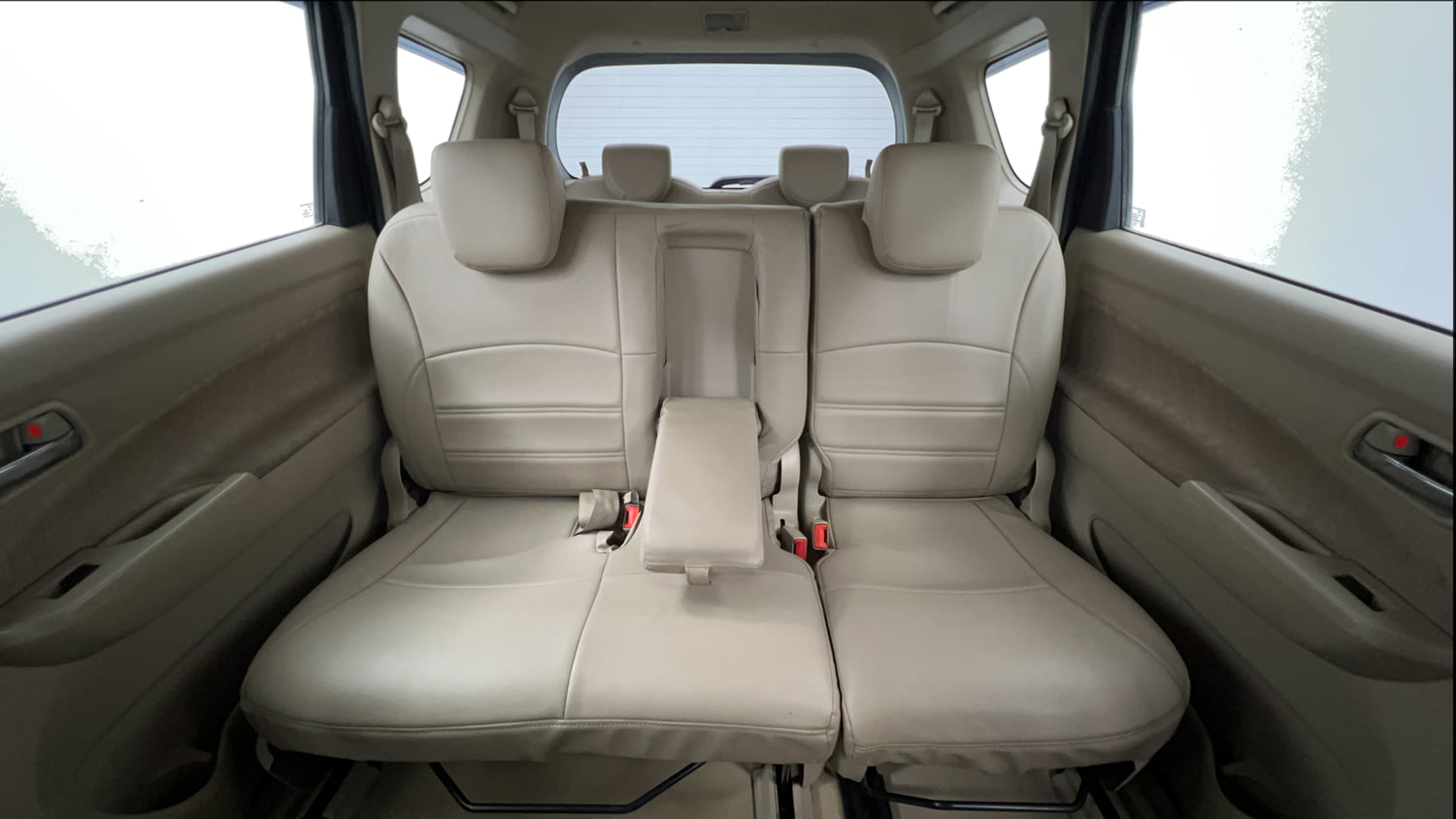 Used 2014 Maruti Suzuki Ertiga ZXi Petrol Manual interior REAR SEAT CONDITION VIEW