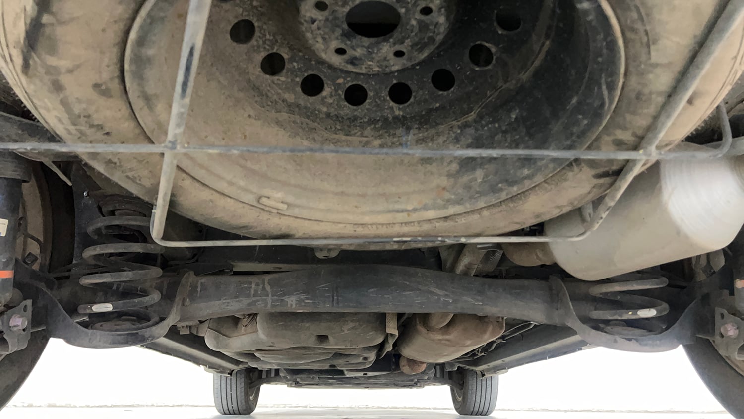 Used 2023 Toyota Innova Hycross VX Hybrid 8 STR Hybrid Automatic extra REAR UNDERBODY VIEW (TAKEN FROM REAR)