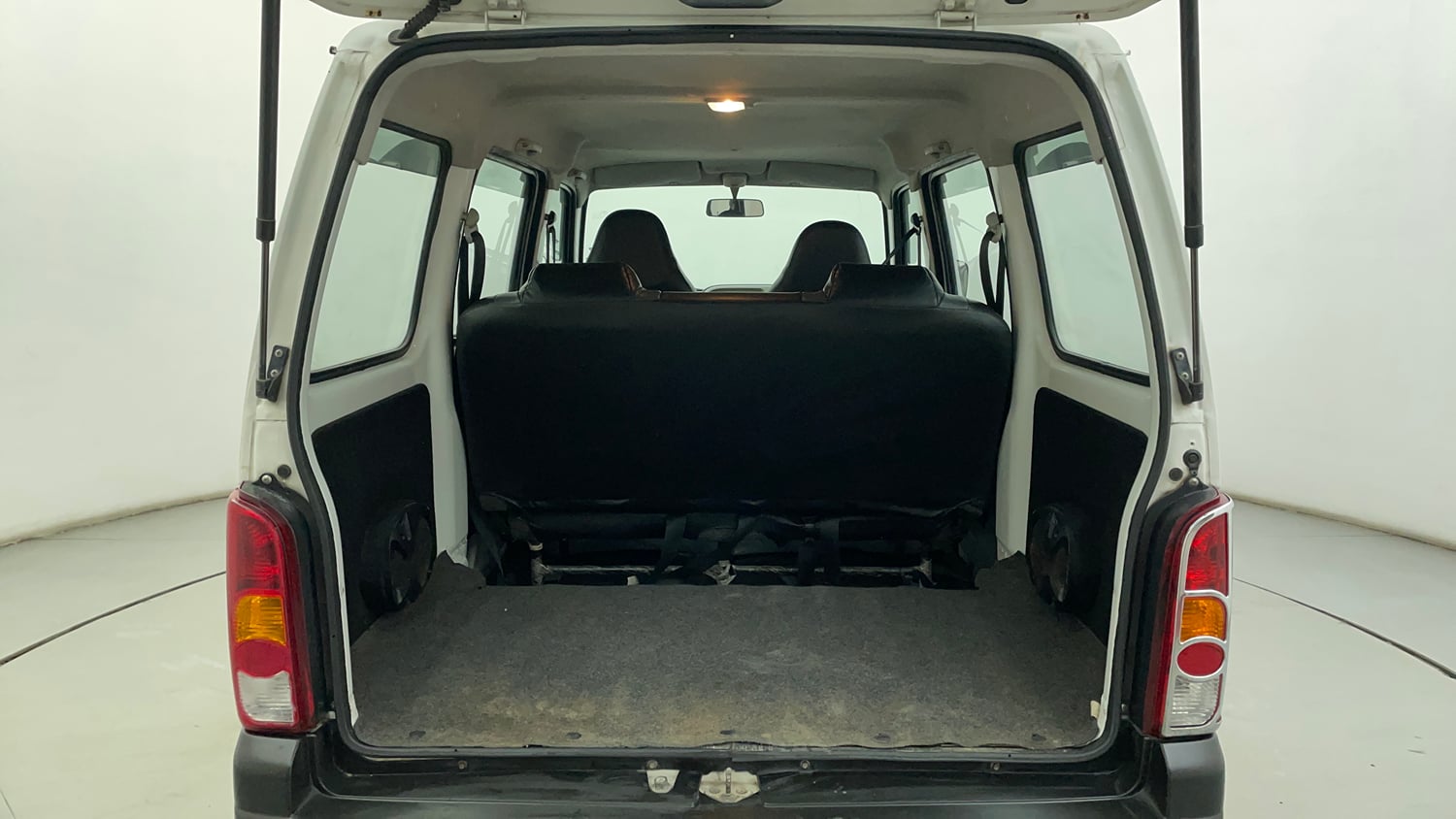 Used 2019 Maruti Suzuki Eeco 5 STR WITH A/C+HTR Petrol Manual interior DICKY INSIDE VIEW