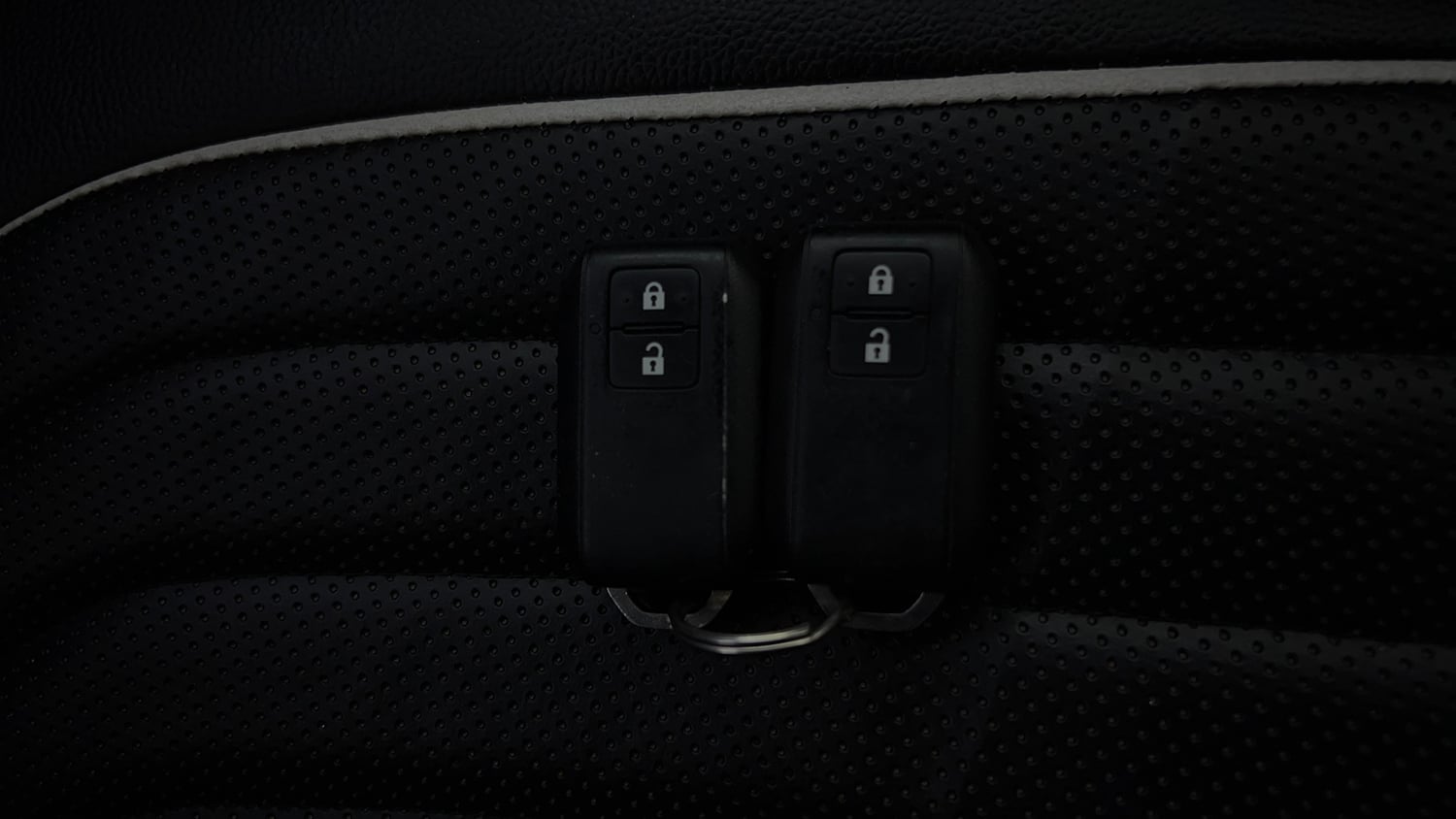 Used 2020 Maruti Suzuki Swift ZXi Plus AMT Petrol Automatic extra CAR KEY VIEW