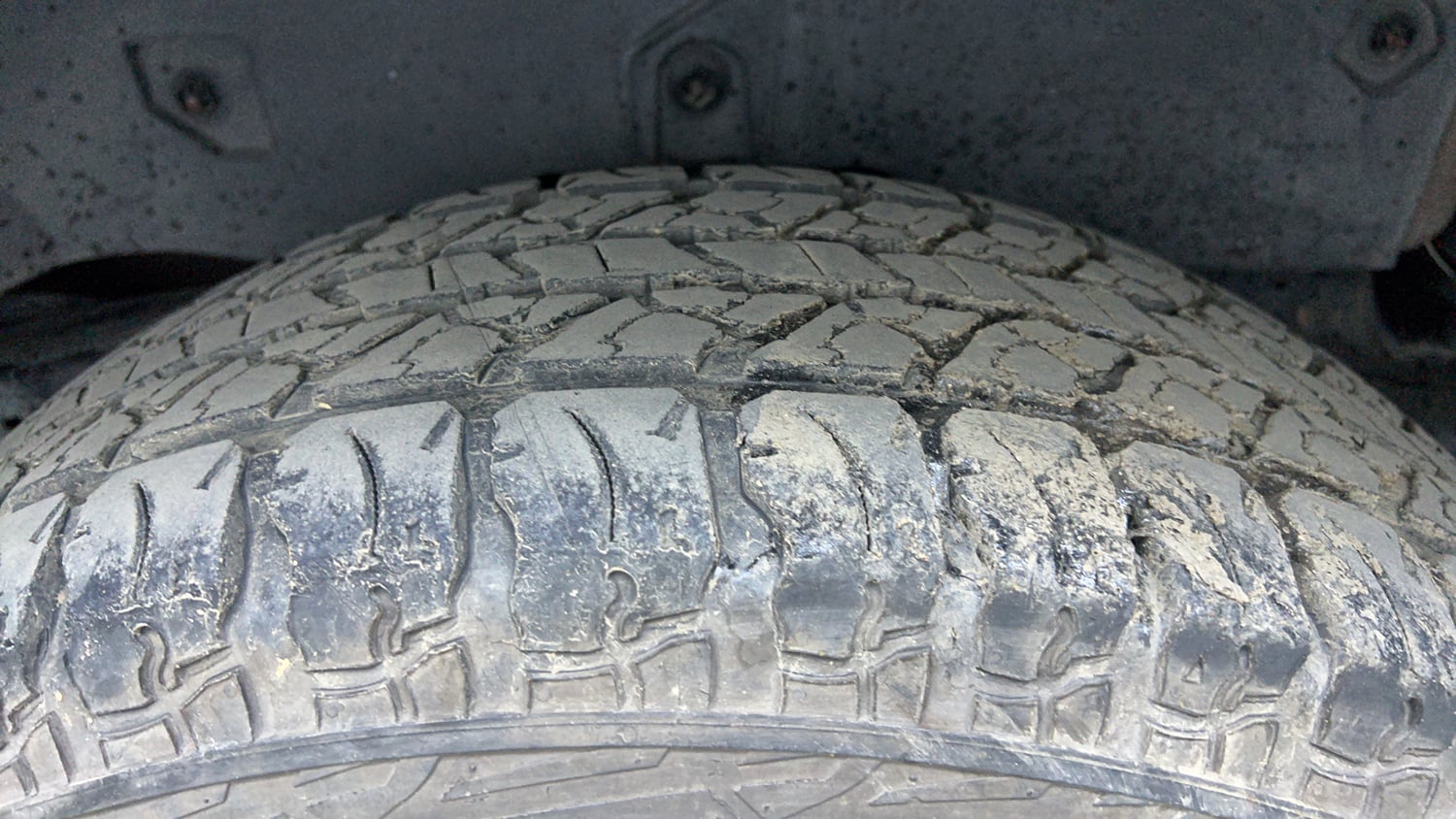 Used 2022 mahindra Thar LX Hard Top Diesel AT 4WD Diesel Automatic tyres LEFT REAR TYRE TREAD VIEW