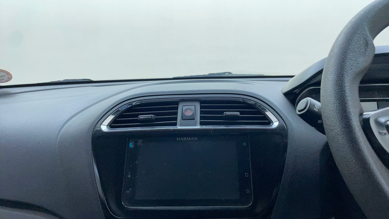 Used 2021 Tata Tiago XZ Plus Dual Tone Petrol Manual top_features Touch screen infotainment system