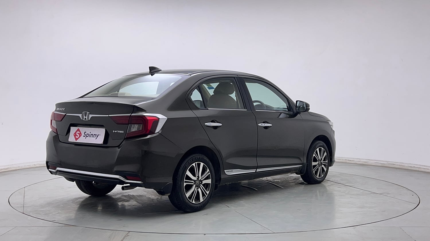 Used 2023 Honda Amaze VX 1.2 Petrol CVT Petrol Automatic exterior RIGHT REAR CORNER VIEW