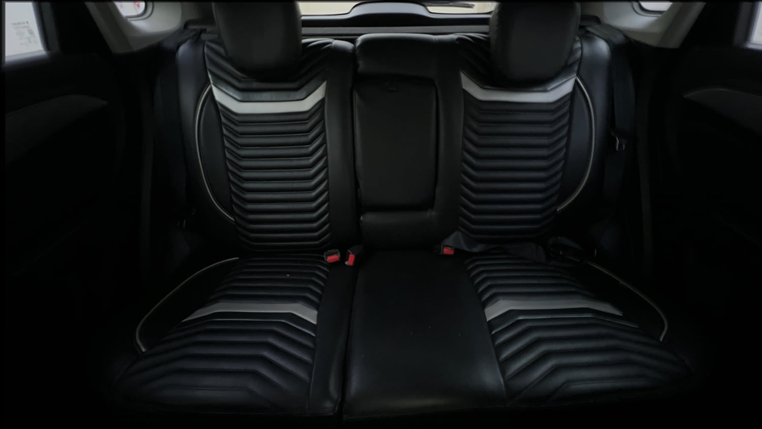 Used 2018 maruti-suzuki Vitara Brezza ZDi Plus AGS Diesel Automatic interior REAR SEAT CONDITION VIEW