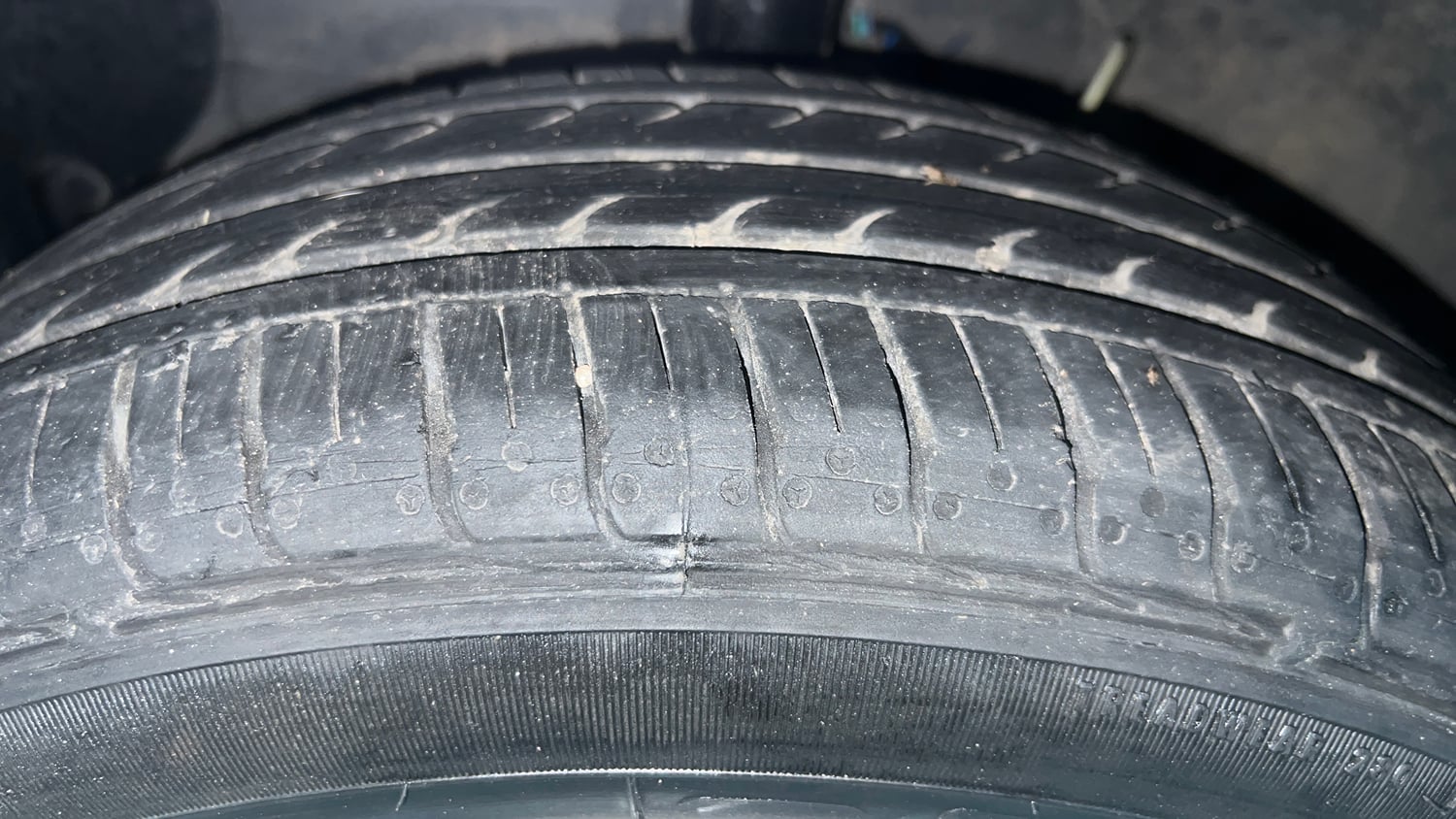 Used 2024 Hyundai Grand i10 Nios Sportz 1.2 Kappa AMT Petrol Automatic tyres LEFT FRONT TYRE TREAD VIEW