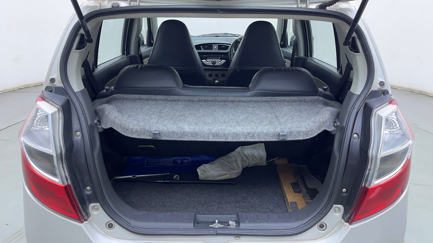 Used 2016 Maruti Suzuki Alto K10 VXi Petrol Manual interior DICKY INSIDE VIEW