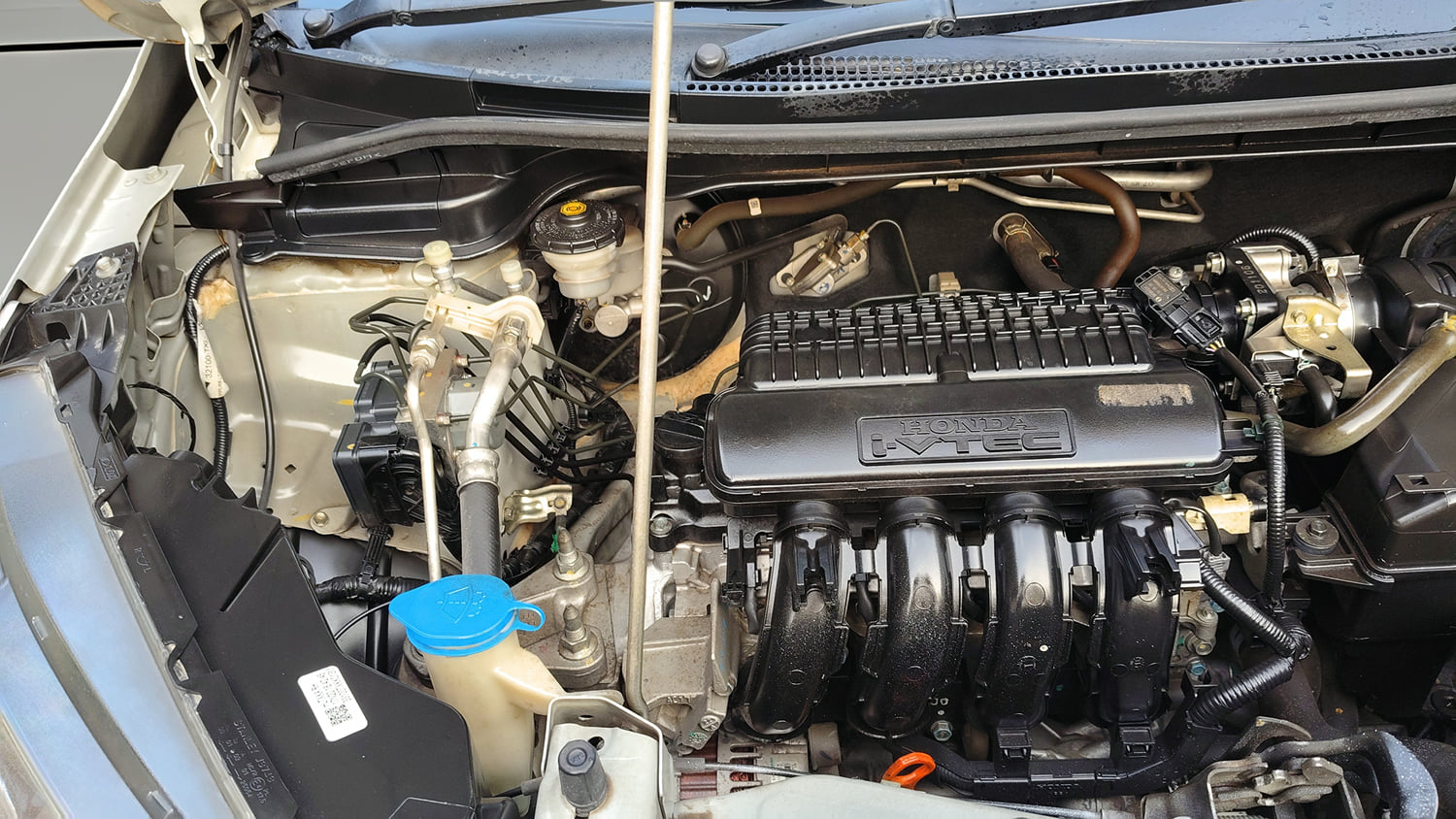 Used 2021 Honda WR-V SV MT Petrol Petrol Manual engine ENGINE RIGHT SIDE VIEW