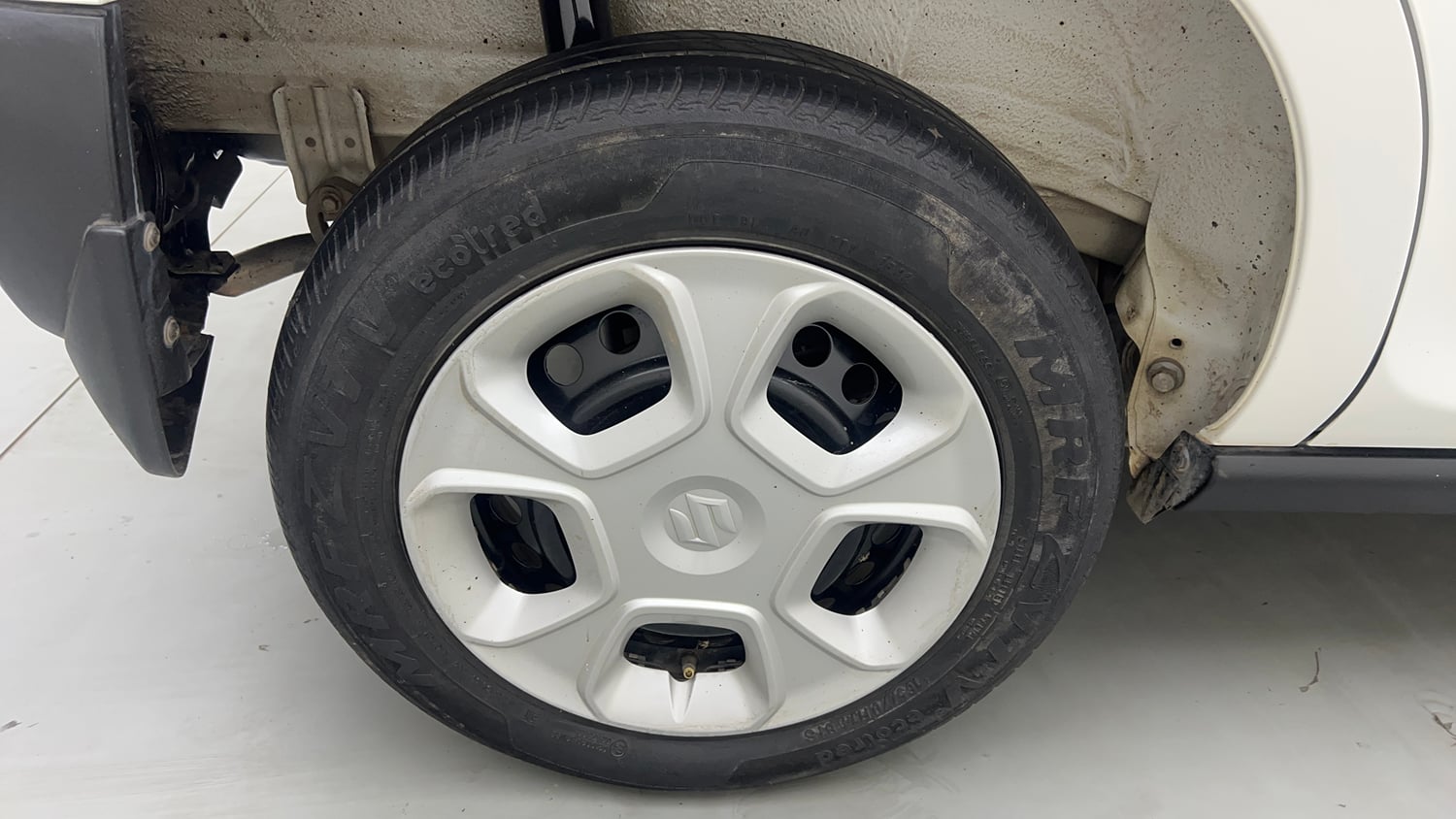 Used 2022 Maruti Suzuki S-Presso VXi Plus Petrol Manual tyres RIGHT REAR TYRE RIM VIEW