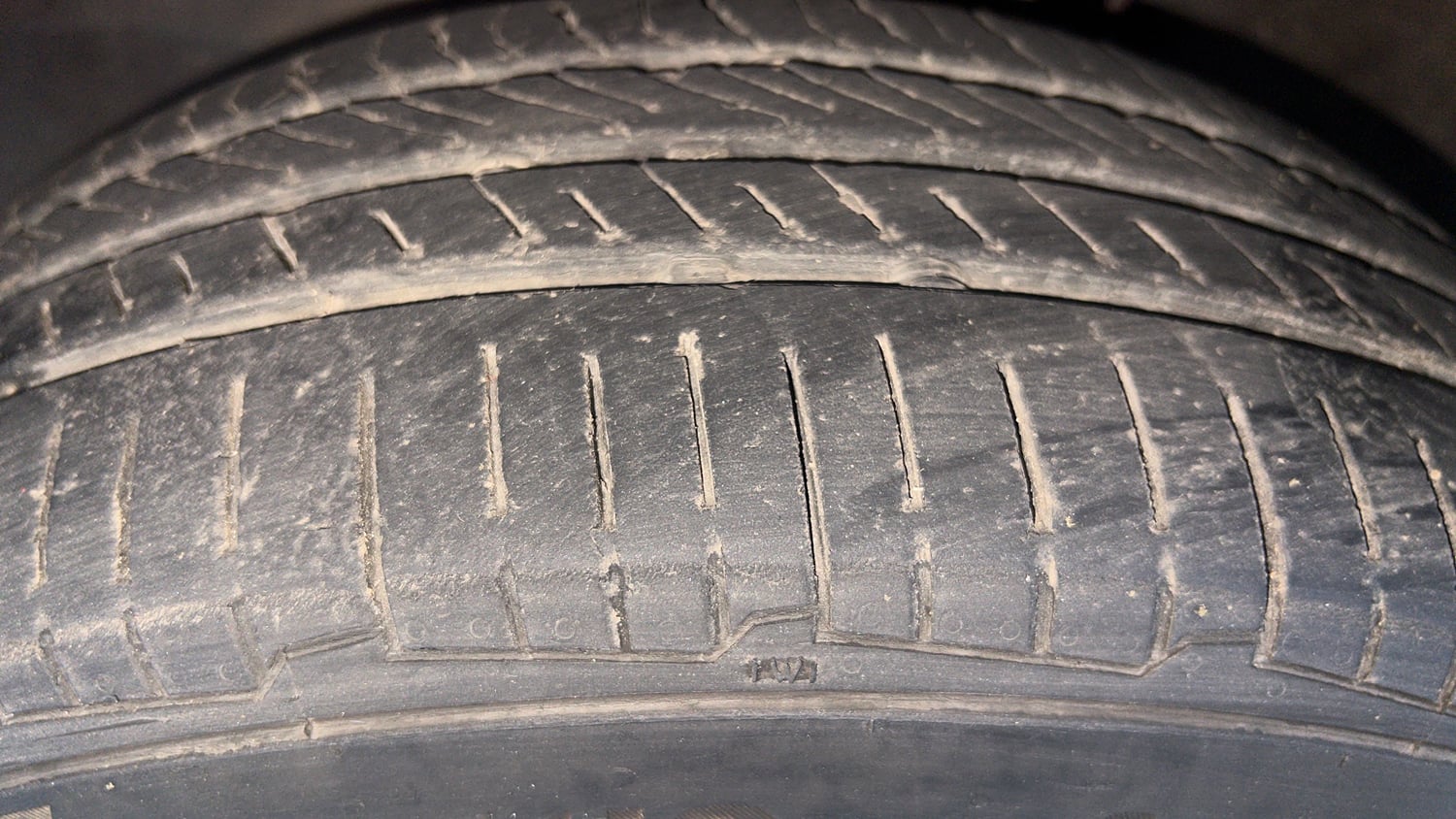 Used 2014 Honda Amaze 1.2 SX i-VTEC Petrol Manual tyres LEFT FRONT TYRE TREAD VIEW