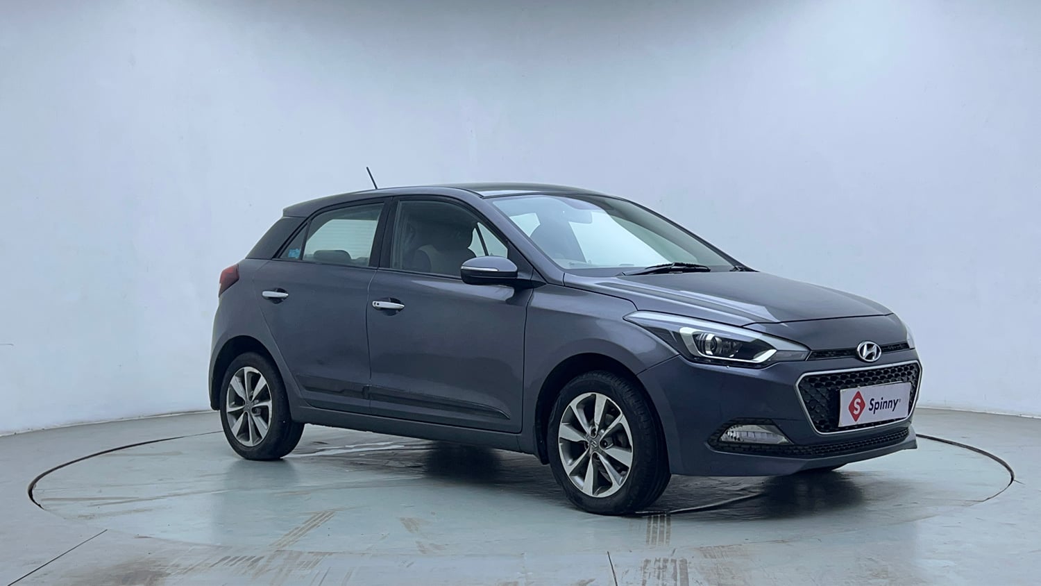 Used 2016 Hyundai Elite i20 Asta 1.2 Petrol Manual exterior RIGHT FRONT CORNER VIEW