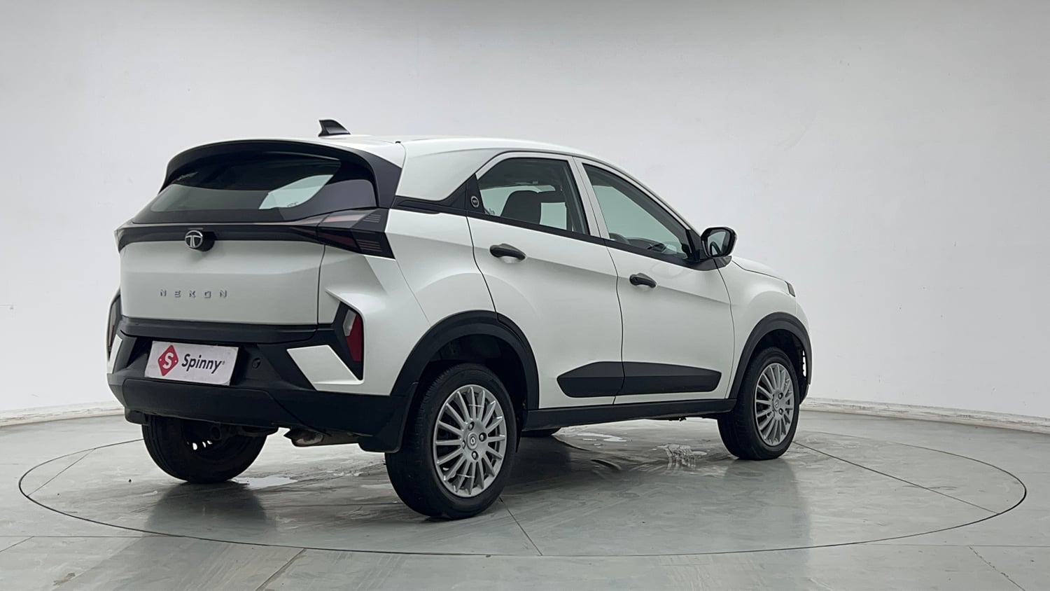 Used 2024 Tata Nexon Smart Plus 1.2 Petrol 6AMT Petrol Automatic exterior RIGHT REAR CORNER VIEW