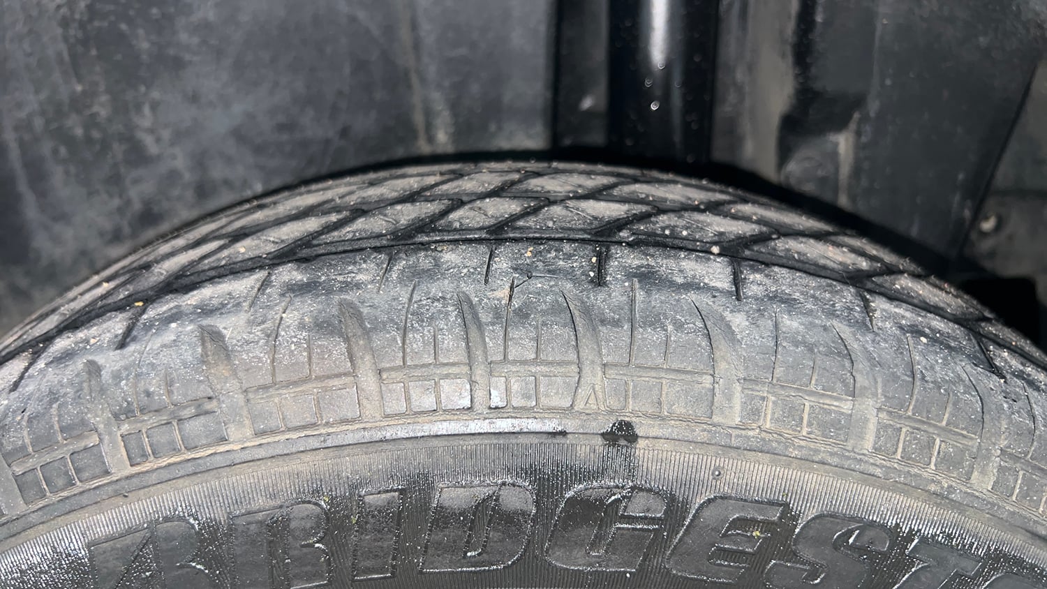Used 2016 Maruti Suzuki Swift VXi Petrol Manual tyres LEFT REAR TYRE TREAD VIEW