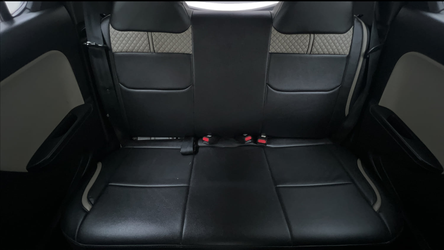 Used 2019 Maruti Suzuki Alto 800 LXi Petrol Manual interior REAR SEAT CONDITION VIEW