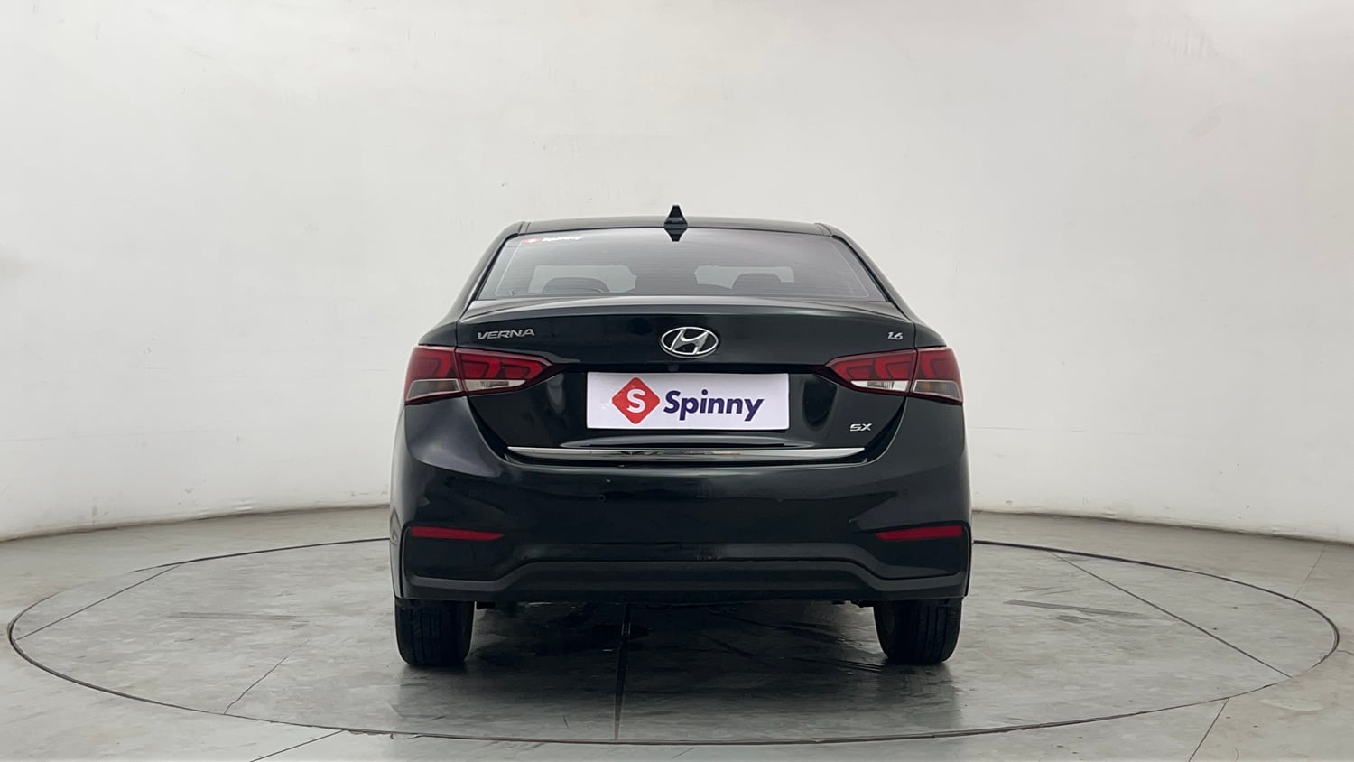 Used 2018 Hyundai Verna SX (O) 1.6 VTVT AT Petrol Automatic exterior BACK VIEW