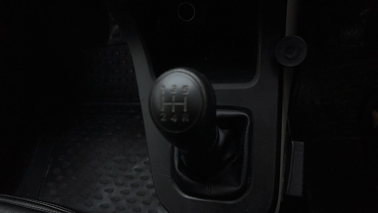 Used 2024 Maruti Suzuki Wagon R LXI 1.0 CNG Cng Manual interior GEAR  KNOB VIEW