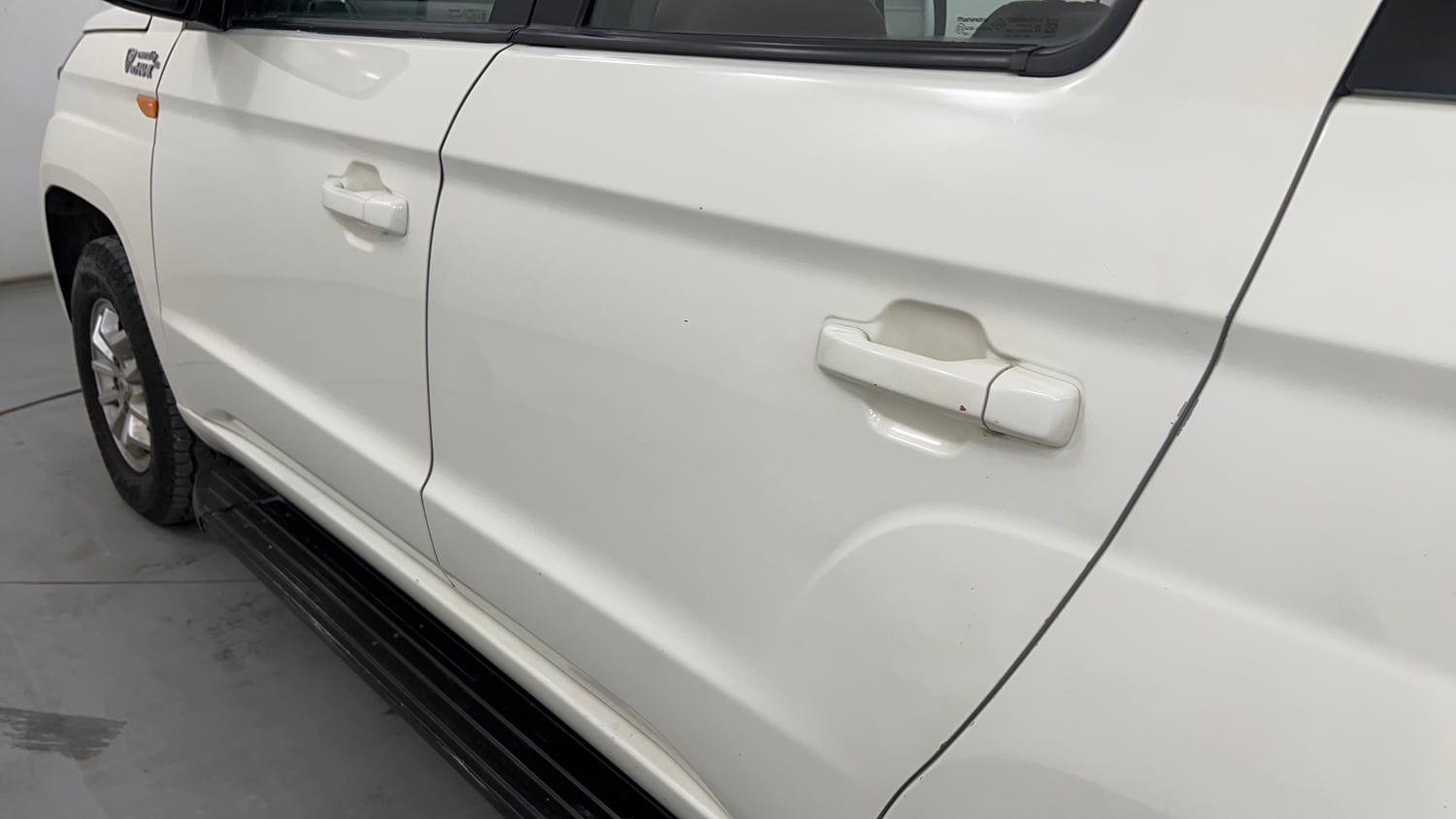 Used 2016 Mahindra TUV300 T8 Diesel Manual dents MINOR SCRATCH