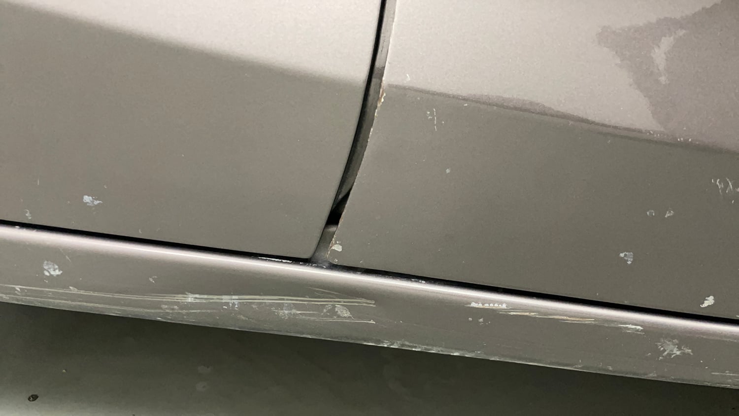 Used 2013 Honda Brio E MT Petrol Manual dents MINOR SCRATCH