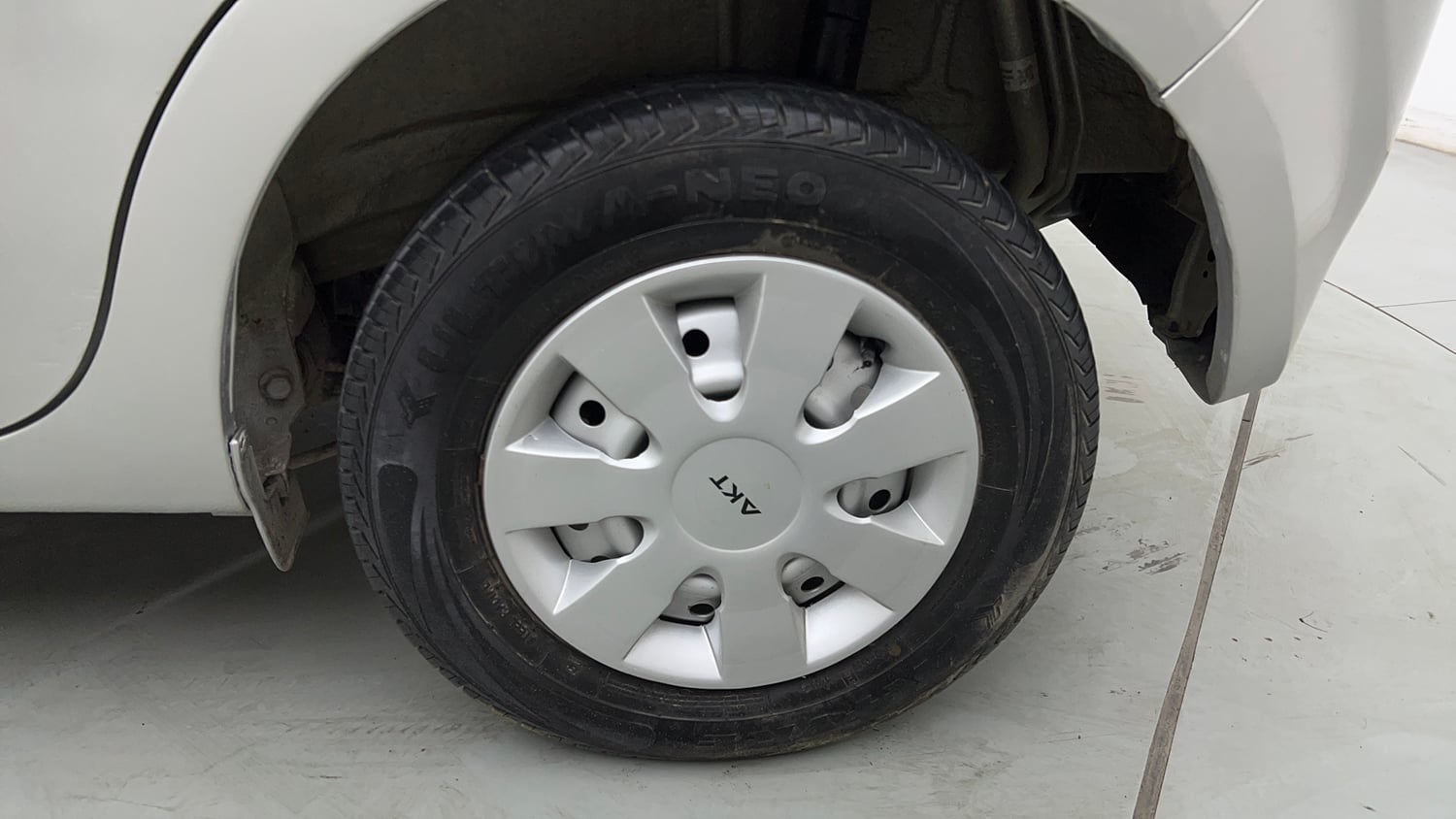 Used 2024 Maruti Suzuki Wagon R LXI 1.0 CNG Cng Manual tyres LEFT REAR TYRE RIM VIEW