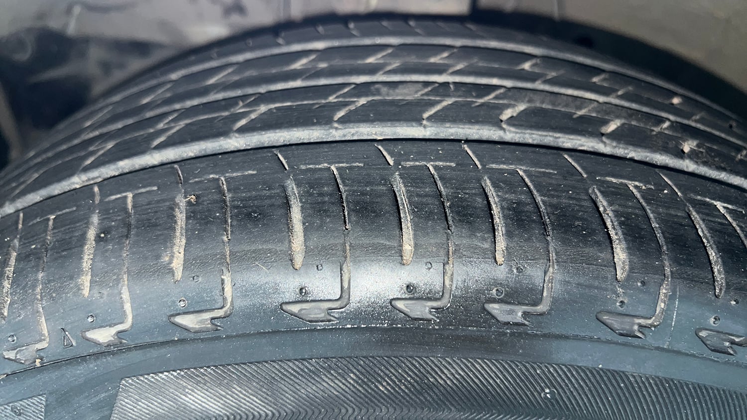 Used 2024 Honda City ZX Petrol CVT Petrol Automatic tyres LEFT FRONT TYRE TREAD VIEW