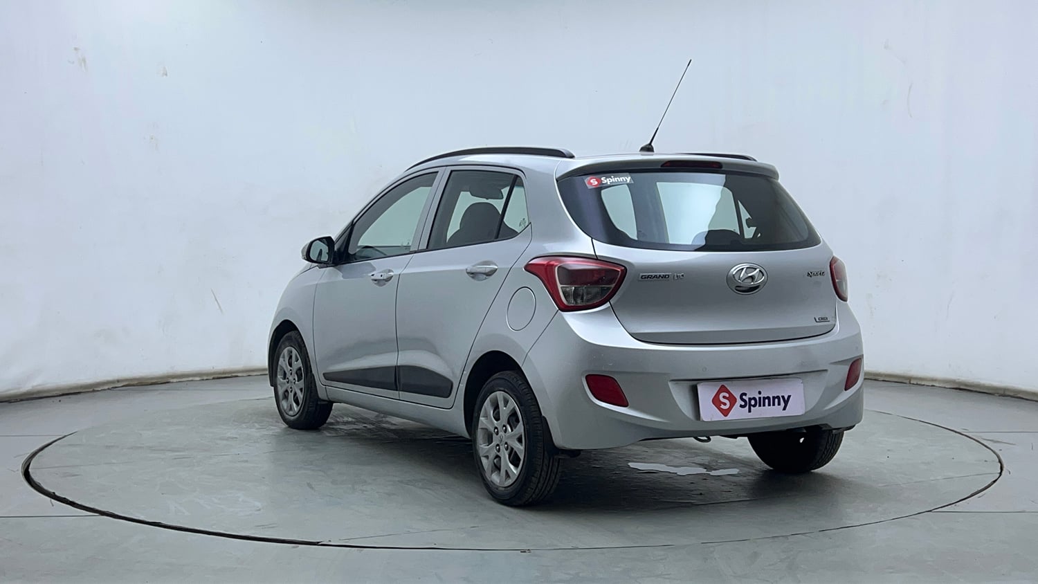 Used 2013 Hyundai Grand i10 Sportz 1.1 CRDi Diesel Manual exterior LEFT REAR CORNER VIEW