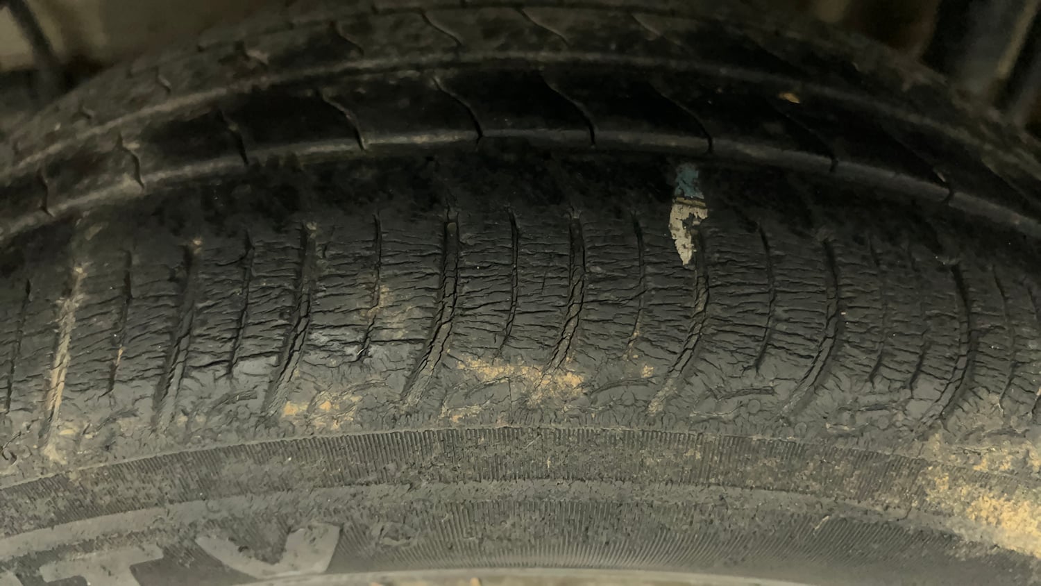 Used 2019 Tata Tiago Revotron XZ w/o Alloy Petrol Manual tyres LEFT REAR TYRE TREAD VIEW