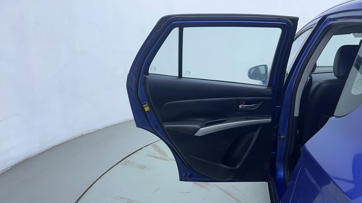 Used 2015 Maruti Suzuki S-Cross Alpha 1.6 Diesel Manual interior LEFT REAR DOOR OPEN VIEW
