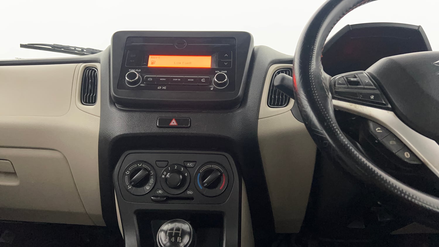 Used 2022 Maruti Suzuki Wagon R ZXI 1.2 Petrol Manual interior MUSIC SYSTEM & AC CONTROL VIEW