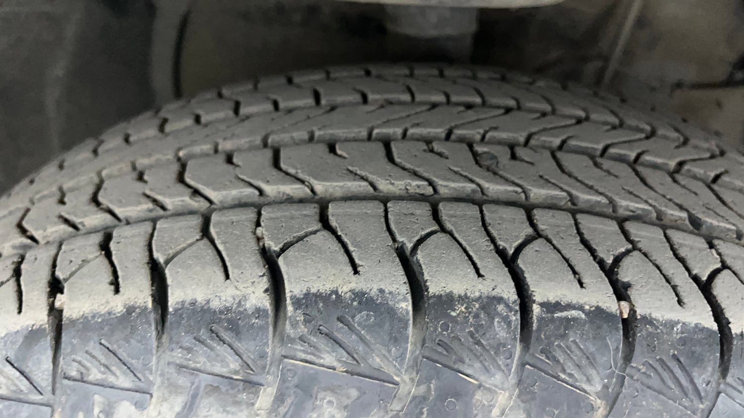 Used 2024 Maruti Suzuki Grand Vitara Sigma Smart Hybrid Petrol Manual tyres RIGHT FRONT TYRE TREAD VIEW
