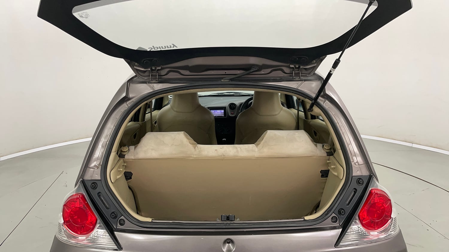 Used 2013 Honda Brio E MT Petrol Manual interior DICKY INSIDE VIEW