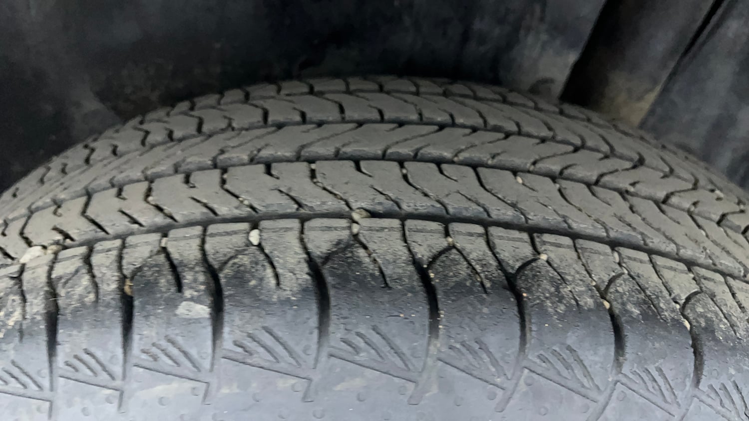 Used 2024 Maruti Suzuki Grand Vitara Sigma Smart Hybrid Petrol Manual tyres LEFT REAR TYRE TREAD VIEW