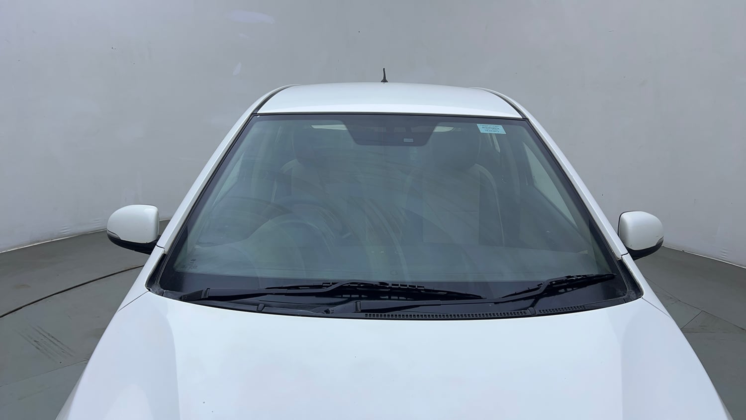Used 2013 Hyundai i20 Sportz 1.2 Petrol Manual exterior FRONT WINDSHIELD VIEW