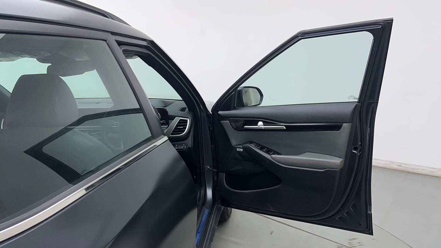 Used 2024 Kia Seltos X Line 1.5 Turbo Petrol DCT Petrol Automatic interior RIGHT FRONT DOOR OPEN VIEW