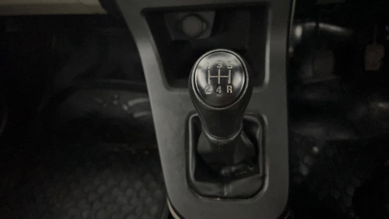 Used 2022 Maruti Suzuki Wagon R ZXI 1.2 Petrol Manual interior GEAR  KNOB VIEW