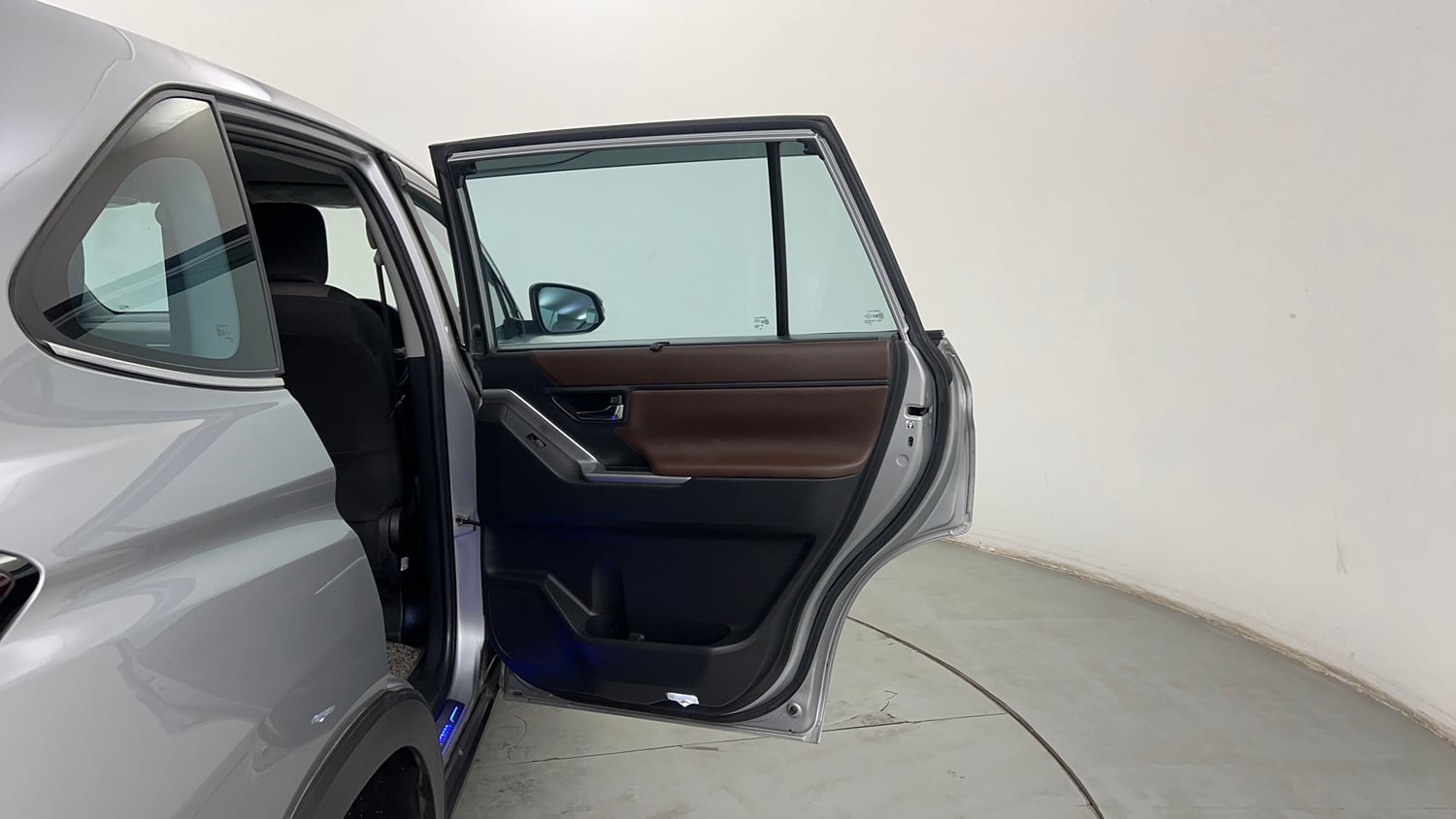 Used 2023 Toyota Innova Hycross VX Hybrid 8 STR Hybrid Automatic interior RIGHT REAR DOOR OPEN VIEW