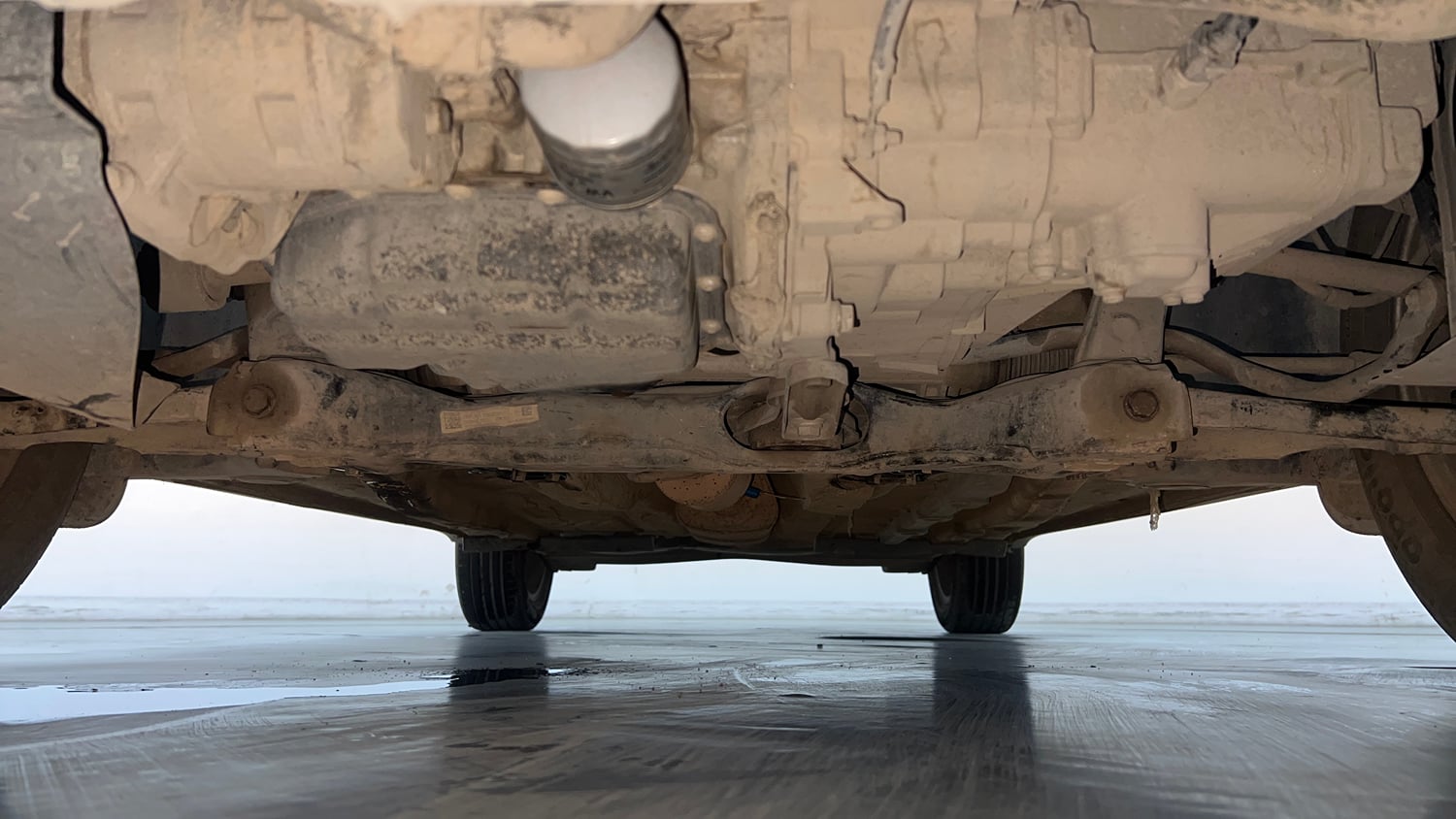 Used 2022 Volkswagen Taigun Highline 1.0 TSI MT Petrol Manual extra FRONT LEFT UNDERBODY VIEW