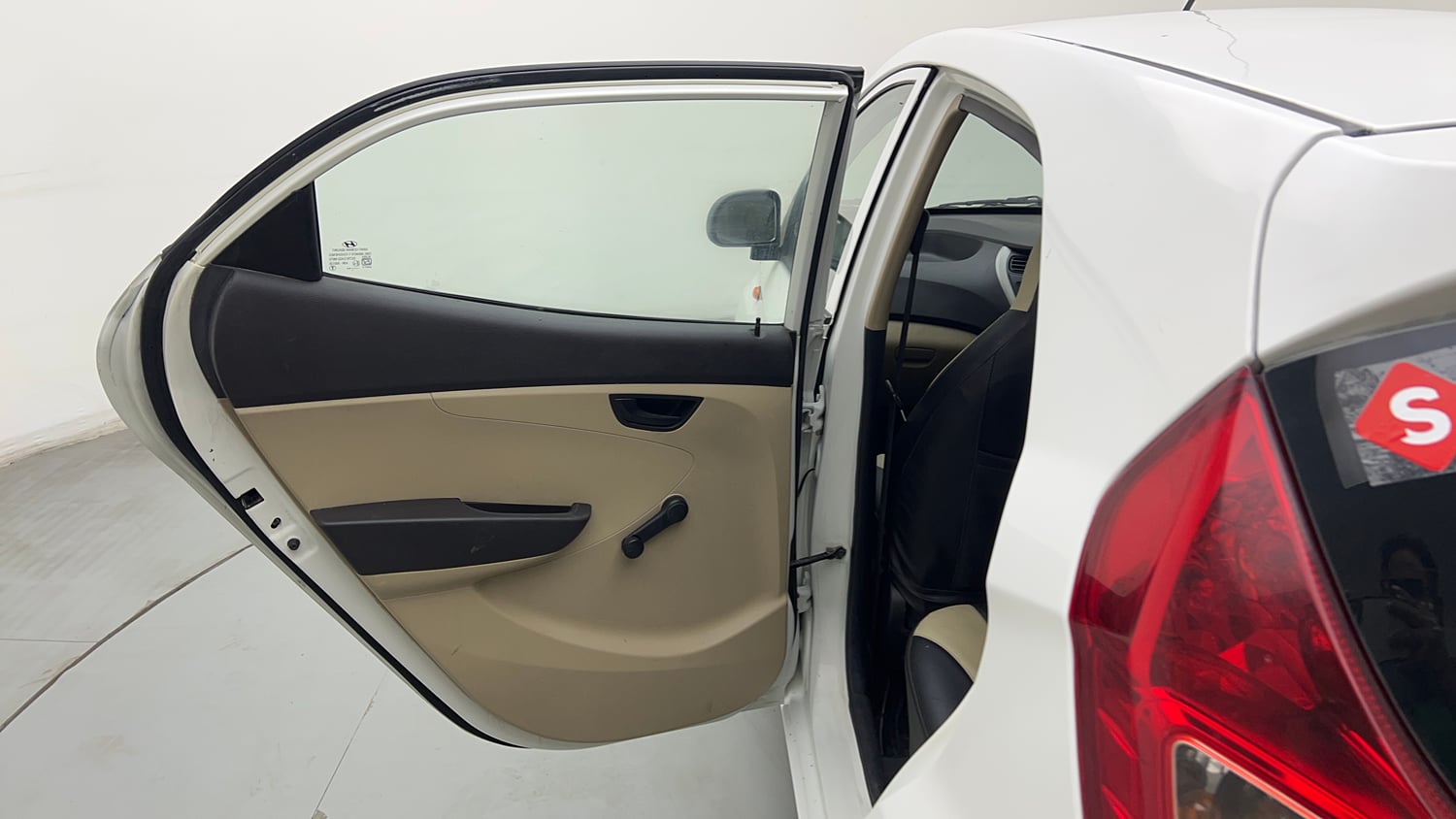 Used 2016 Hyundai Eon Era + Petrol Manual interior LEFT REAR DOOR OPEN VIEW