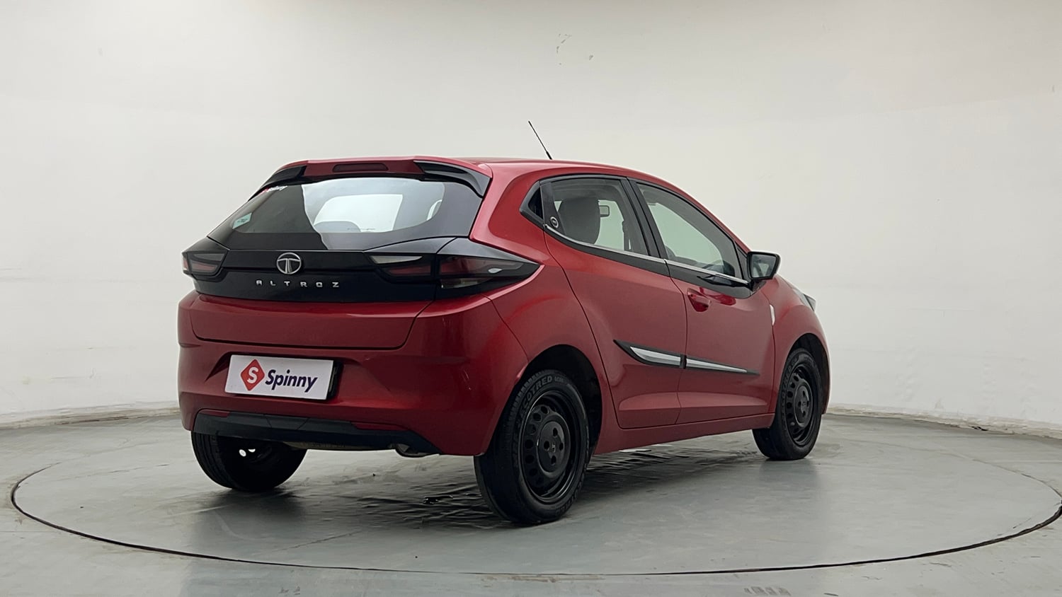 Used 2023 Tata Altroz XM Plus iCNG Cng Manual exterior RIGHT REAR CORNER VIEW