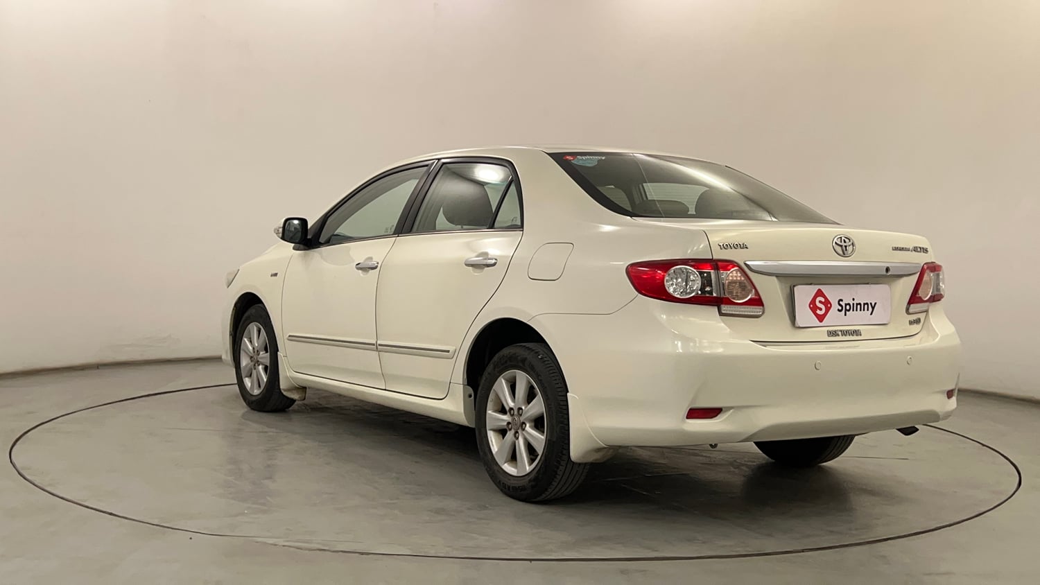 Used 2013 Toyota Corolla Altis 1.8 G Petrol Manual exterior LEFT REAR CORNER VIEW