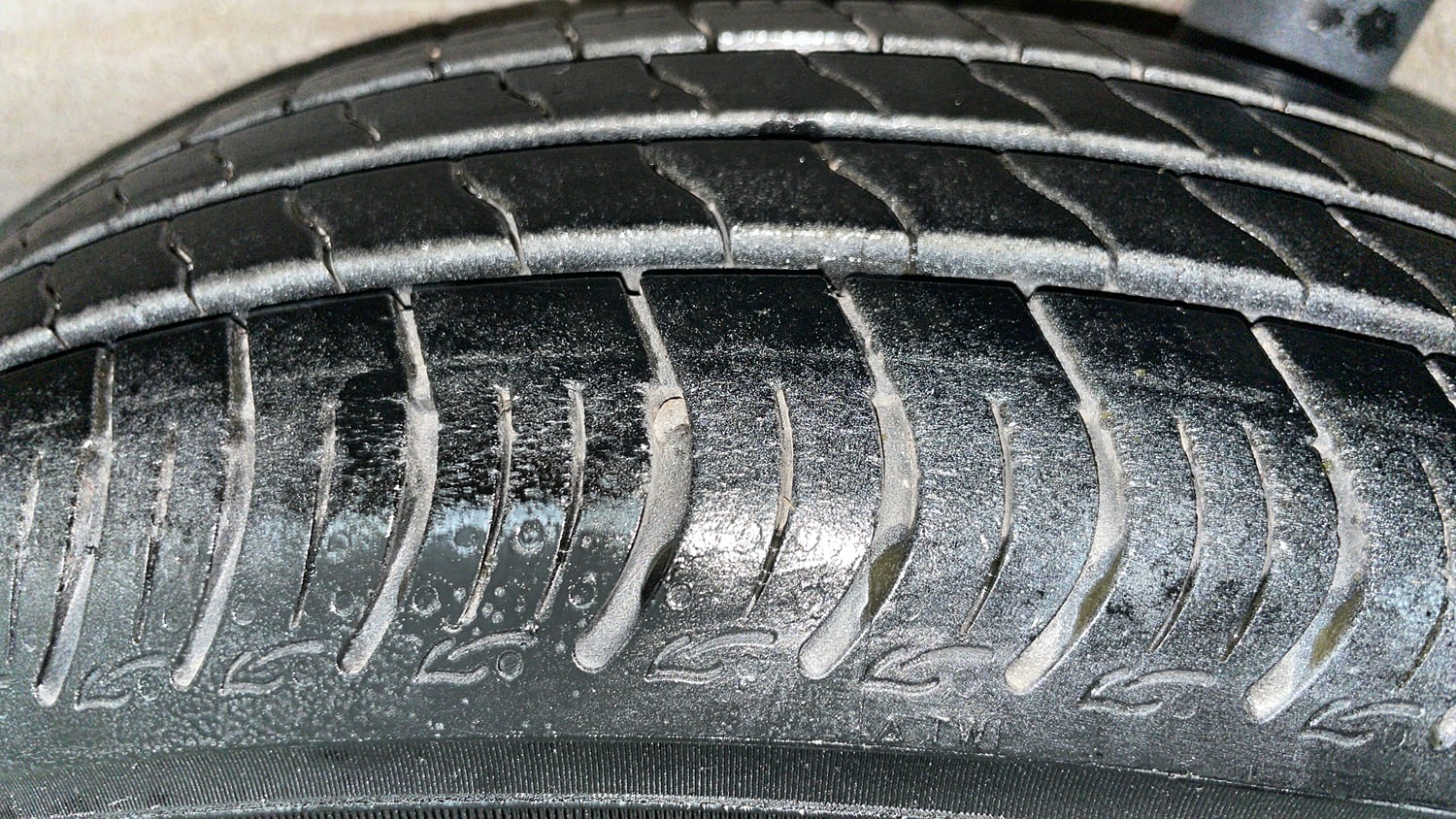 Used 2024 Maruti Suzuki Wagon R VXI 1.0 Petrol Manual tyres LEFT REAR TYRE TREAD VIEW