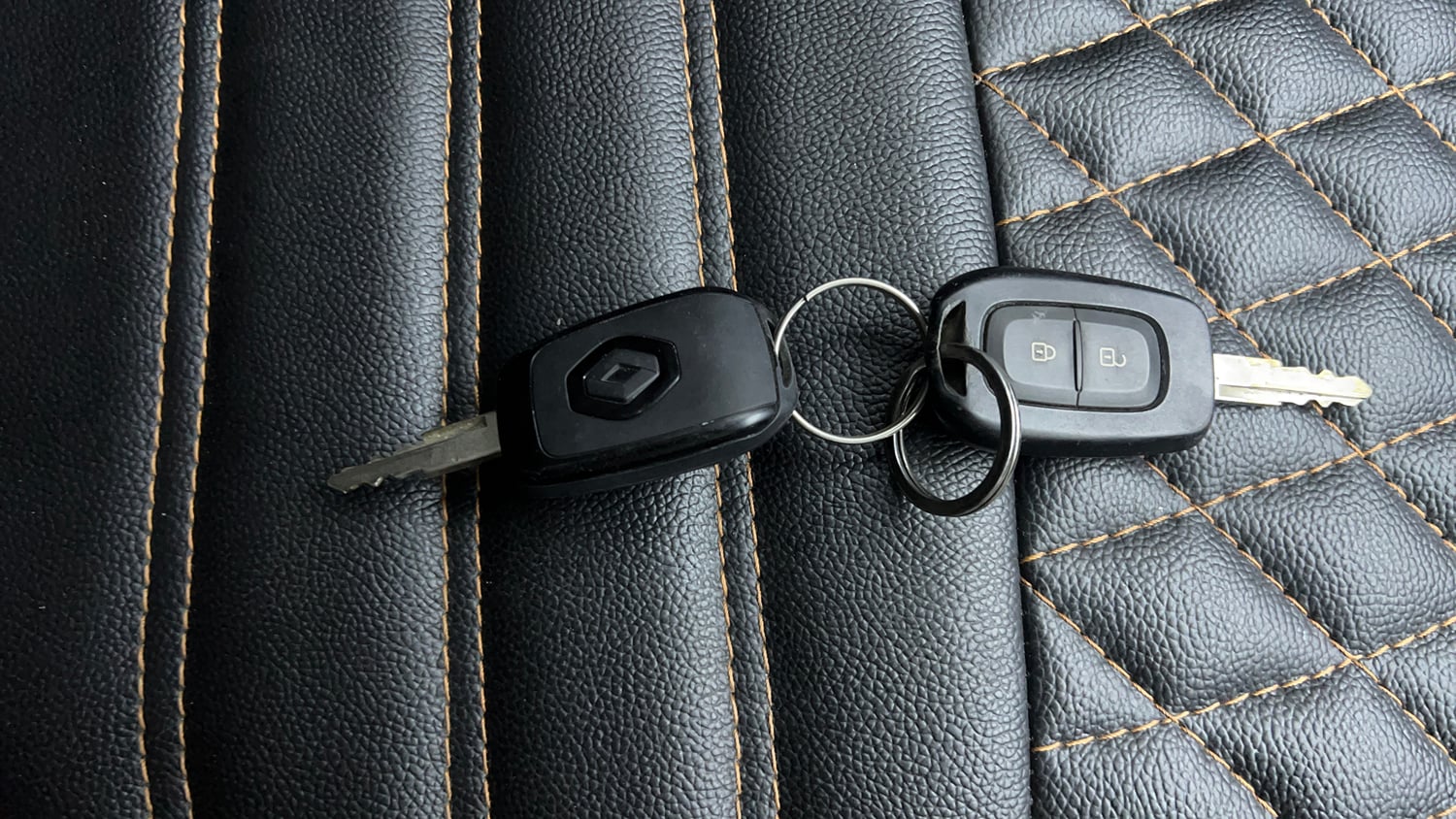 Used 2021 Renault Kwid CLIMBER 1.0 AMT Opt Petrol Automatic extra CAR KEY VIEW