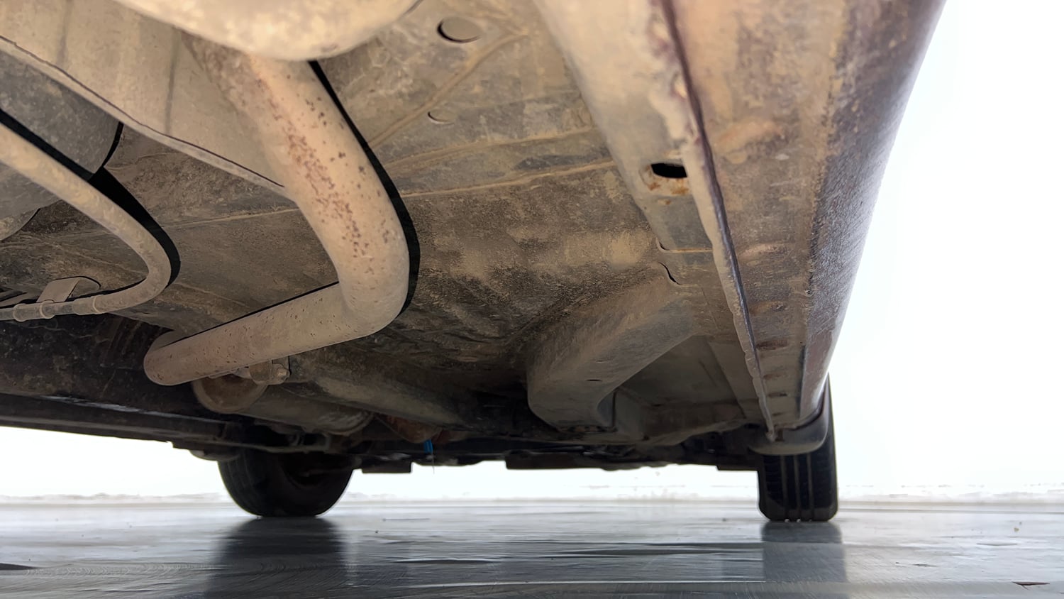 Used 2014 Honda Amaze 1.2 SX i-VTEC Petrol Manual extra REAR RIGHT UNDERBODY VIEW
