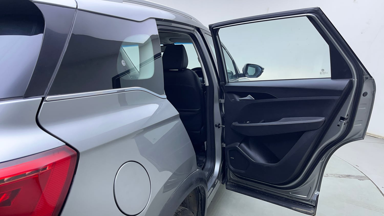 Used 2019 MG Motors Hector Sharp 2.0 Diesel Diesel Manual interior RIGHT REAR DOOR OPEN VIEW