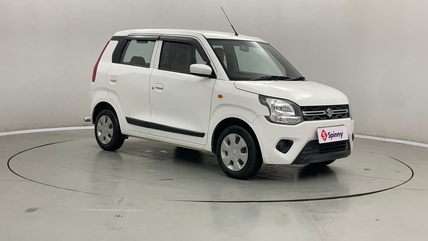 Used 2024 Maruti Suzuki Wagon R VXI 1.0 Petrol Manual exterior RIGHT FRONT CORNER VIEW
