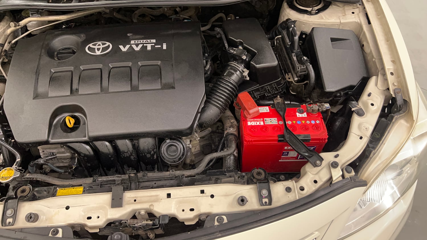 Used 2013 Toyota Corolla Altis 1.8 G Petrol Manual engine ENGINE LEFT SIDE VIEW