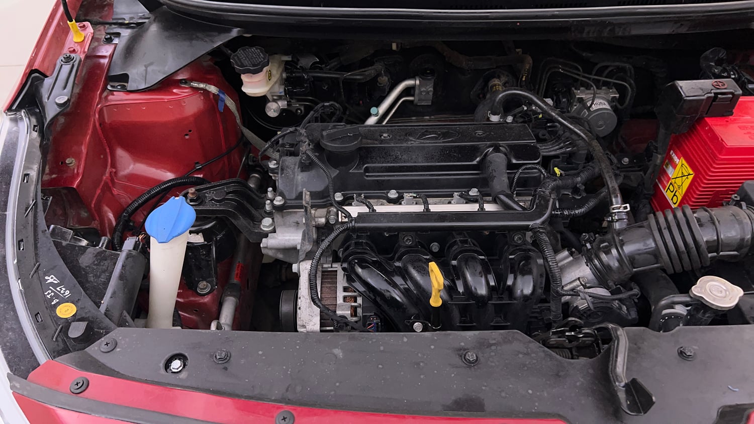 Used 2016 Hyundai Elite i20 Sportz 1.2 Petrol Manual engine ENGINE RIGHT SIDE VIEW